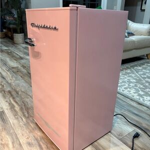 Retro Pink Mini Fridge